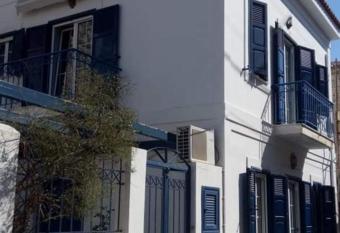 Samia Seavilla Pythagorio has Balcony rooms