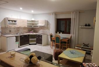 Apartm  n u Kartouzky has Balcony rooms