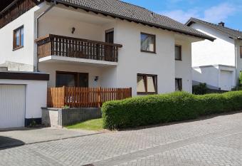 Ferienwohnung Bausenbergblick has Balcony rooms