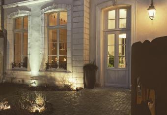 H  tel Loysel le Gaucher allows 18 year olds to book a room