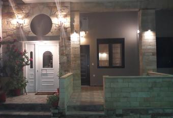 Evdokia s Apartments and Rooms has Balcony rooms