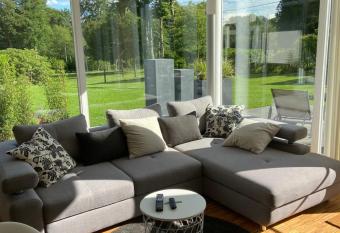 MONzeit allows 18 year olds to book a room