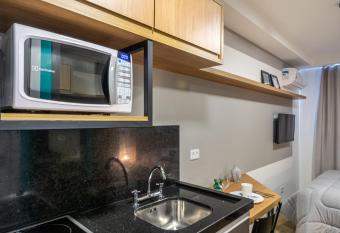 Requinte Studio - Central - AYN008 allows 18 year olds to book a room