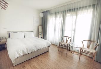 66 south has Balcony rooms