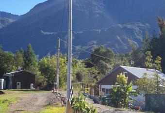 La caz     Chisy has Balcony rooms