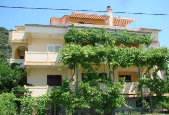 LEVANDA has Balcony rooms