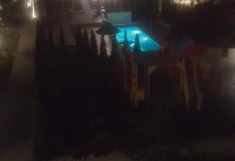 Dviej   kambari   butas has rooms with a private hot tub