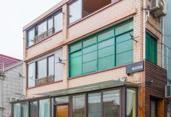 Nancy Guesthouse allows 18 year olds to book a room