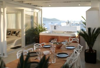 Manda Luxury Apartments allows 18 year olds to book a room