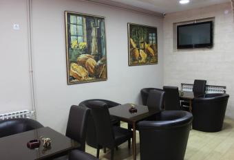 Hotel San has Smoking/Balcony rooms