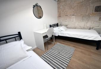 Apartment Lavanda - Suite has Balcony rooms