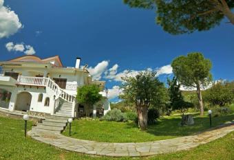 Triple H has Balcony rooms