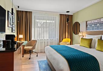Leonardo Hotel Esslingen allows 18 year olds to book a room