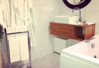 Zaha hadid allows 18 year olds to book a room