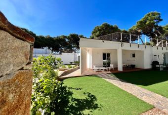 Angolo Mare Apartments & Rooms has Balcony rooms