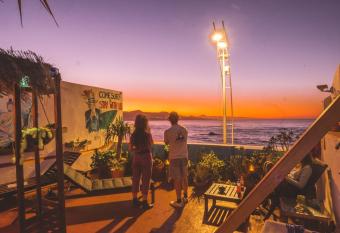 Ag  ita House allows 18 year olds to book a room