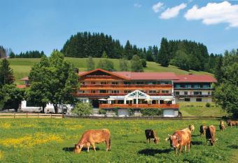 Sonnenbichl Hotel am Rotfischbach has Balcony rooms