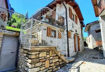 Baita Margherita - Your Mountain Holiday has Balcony rooms