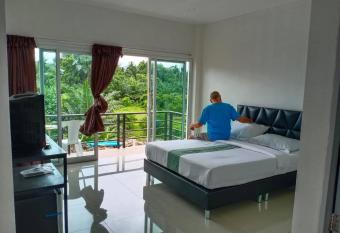 Tom s house has Balcony rooms