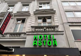 Hotel Astor allows 18 year olds to book a room