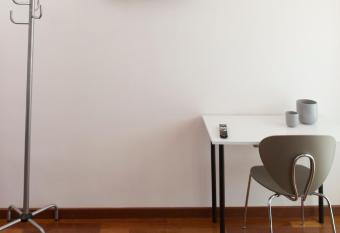 HOLIDAYS MIRANA has Balcony rooms