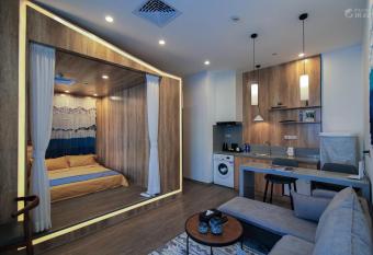 Ruiya Aparthotel allows 18 year olds to book a room