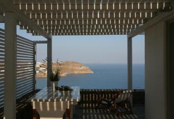 Plan-B Holidays has Balcony rooms