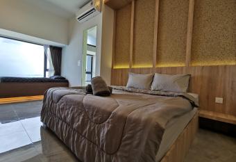 Thermospace Imperio B-25-31 Melaka City has rooms with a private hot tub