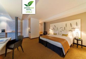 nestor Hotel Stuttgart-Ludwigsburg allows 18 year olds to book a room