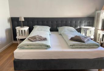 CITY MARITIME APARTMENT allows 18 year olds to book a room