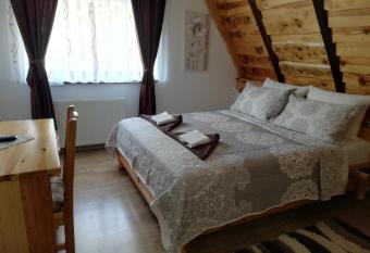 Rustic Lodge Plitvice 1 allows 18 year olds to book a room