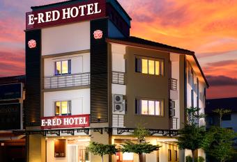 E-Red Hotel Bayu Mutiara allows 18 year olds to book a room
