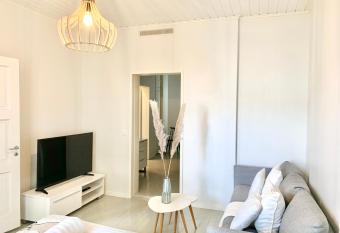 Spacious scandinavia travelers apartment allows 18 year olds to book a room