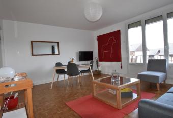 chanteraine 2 has Balcony rooms