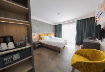 Ivy Hotel - Adults Only allows 18 year olds to book a room