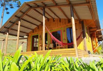 S  tio Recanto da Guarda - Cabana Arauc  ria has Smoking/Balcony rooms