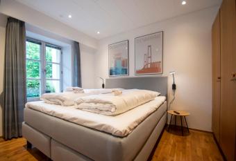 City Center Luxury Getaway allows 18 year olds to book a room