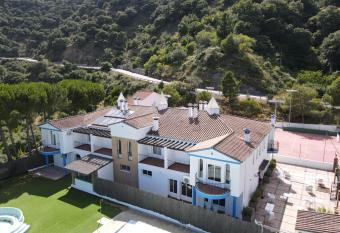La Fuentecilla has Balcony rooms
