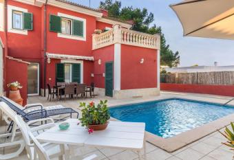 3 bedrooms villa at Llucmajor 500 m away from the beach with sea view private pool and furnished terrace has Balcony rooms