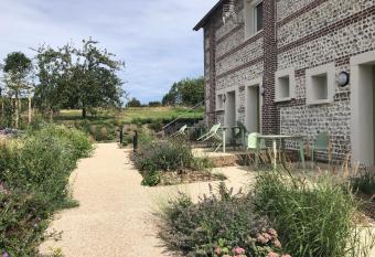 Les Sept Logias has Balcony rooms