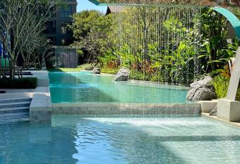 New Cosy Apartment at Marvest Huahin City Center has Balcony rooms