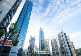 Kyriad Marvelous Hotel Guiyang Future Ark allows 18 year olds to book a room