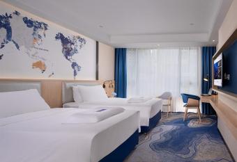 Kyriad Marvelous Hotel Zhongshan Technology University allows 18 year olds to book a room