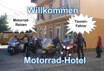 Pensiunea Claudiu has Balcony rooms