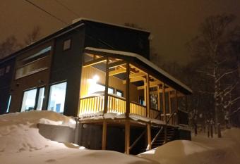 Cloud9                                       5                            LINE   ID dolry70 has Balcony rooms