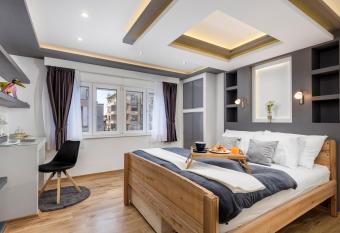 Apartment Hana has Balcony rooms