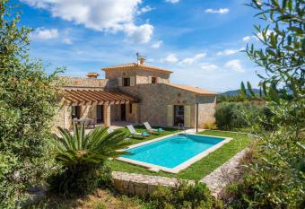 Can Bosco has Balcony rooms