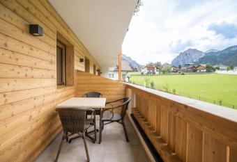 App. Miara - Ciasa Lavarella has Balcony rooms