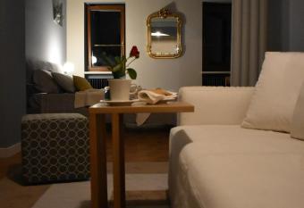 Dolomitiloungebelluno Mountain resources has Balcony rooms