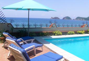 La Paloma Oceanfront Retreat allows 18 year olds to book a room